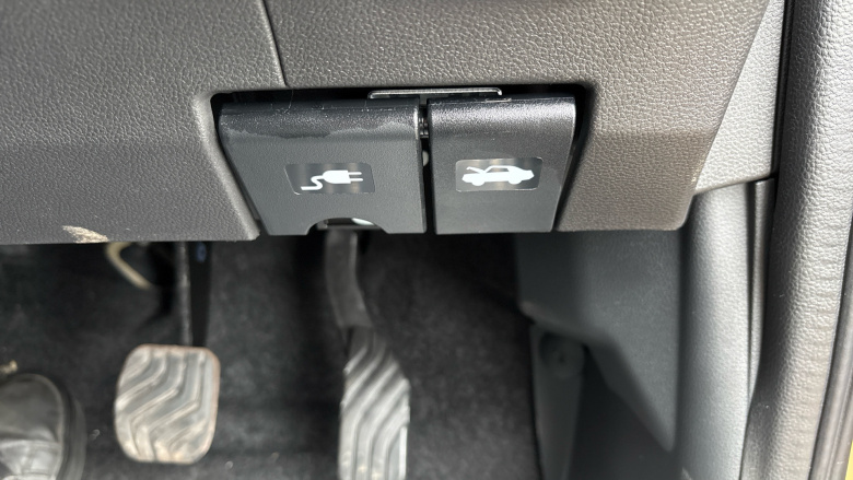 Dacia Spring 27kWh Expression 65 48kW 5dr Auto Electric Hatchback